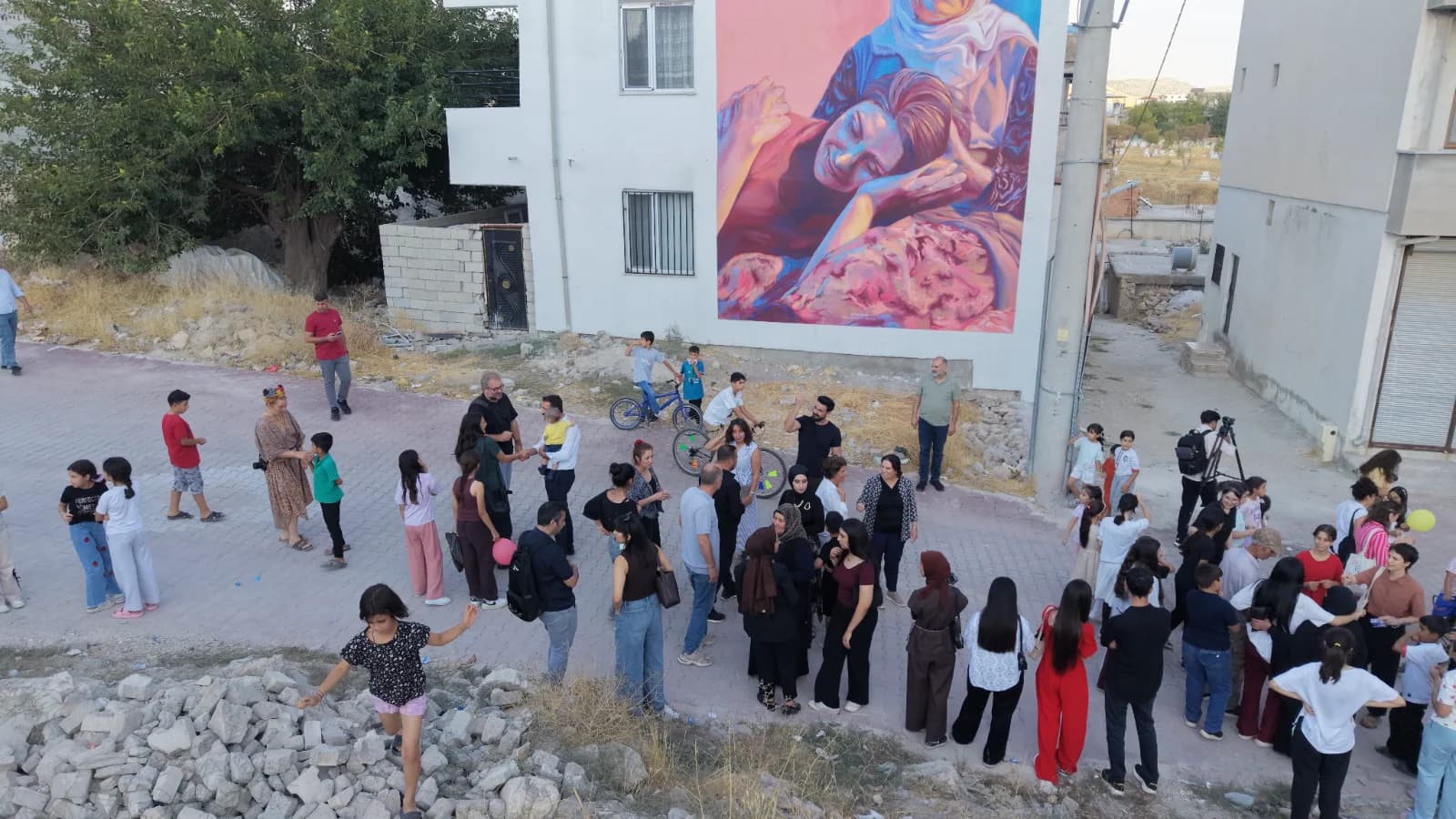 Hani’de Çocuklarla Duvar Çalışması